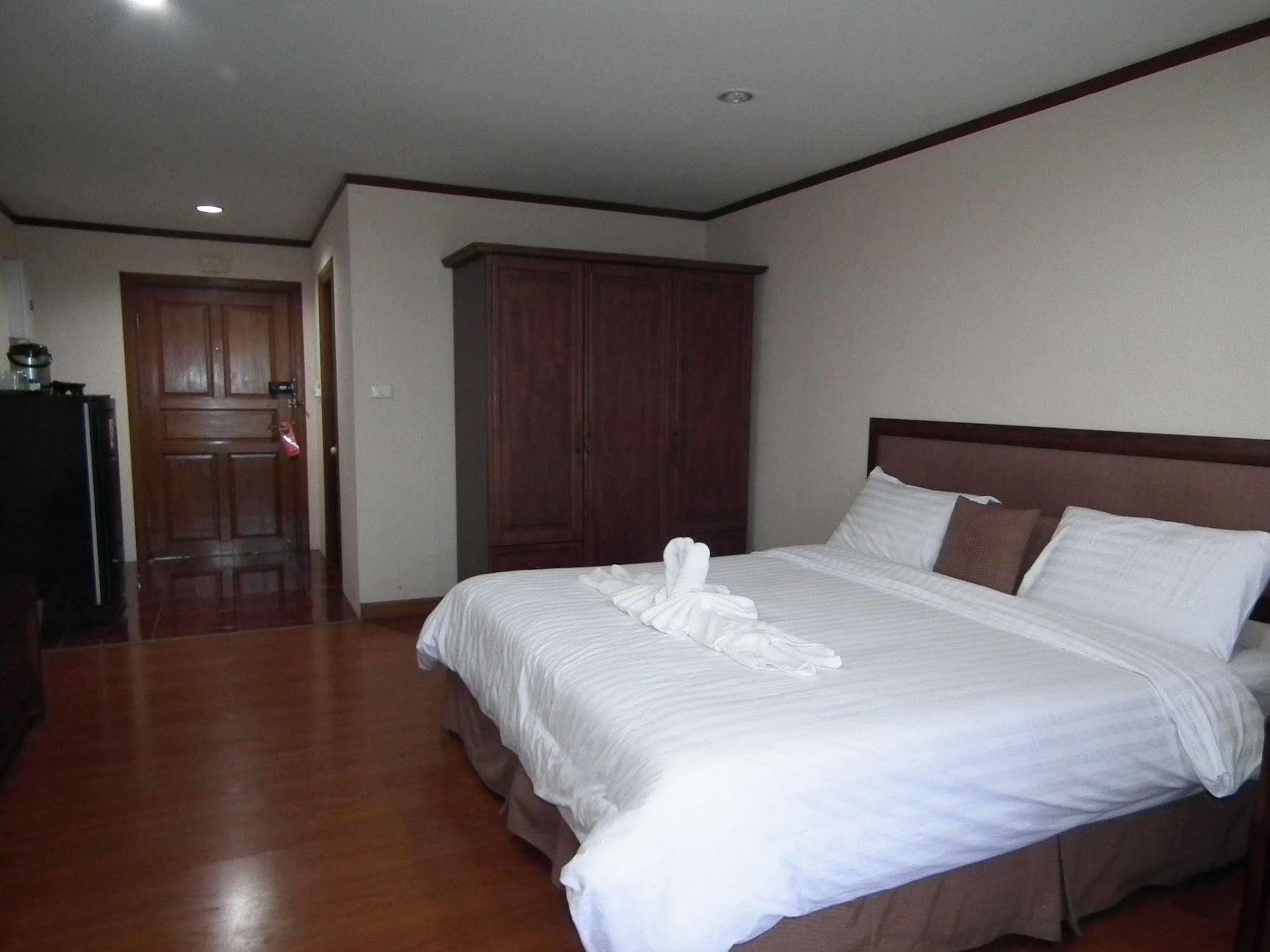 Abricole At Pattaya Hill Daire Dış mekan fotoğraf