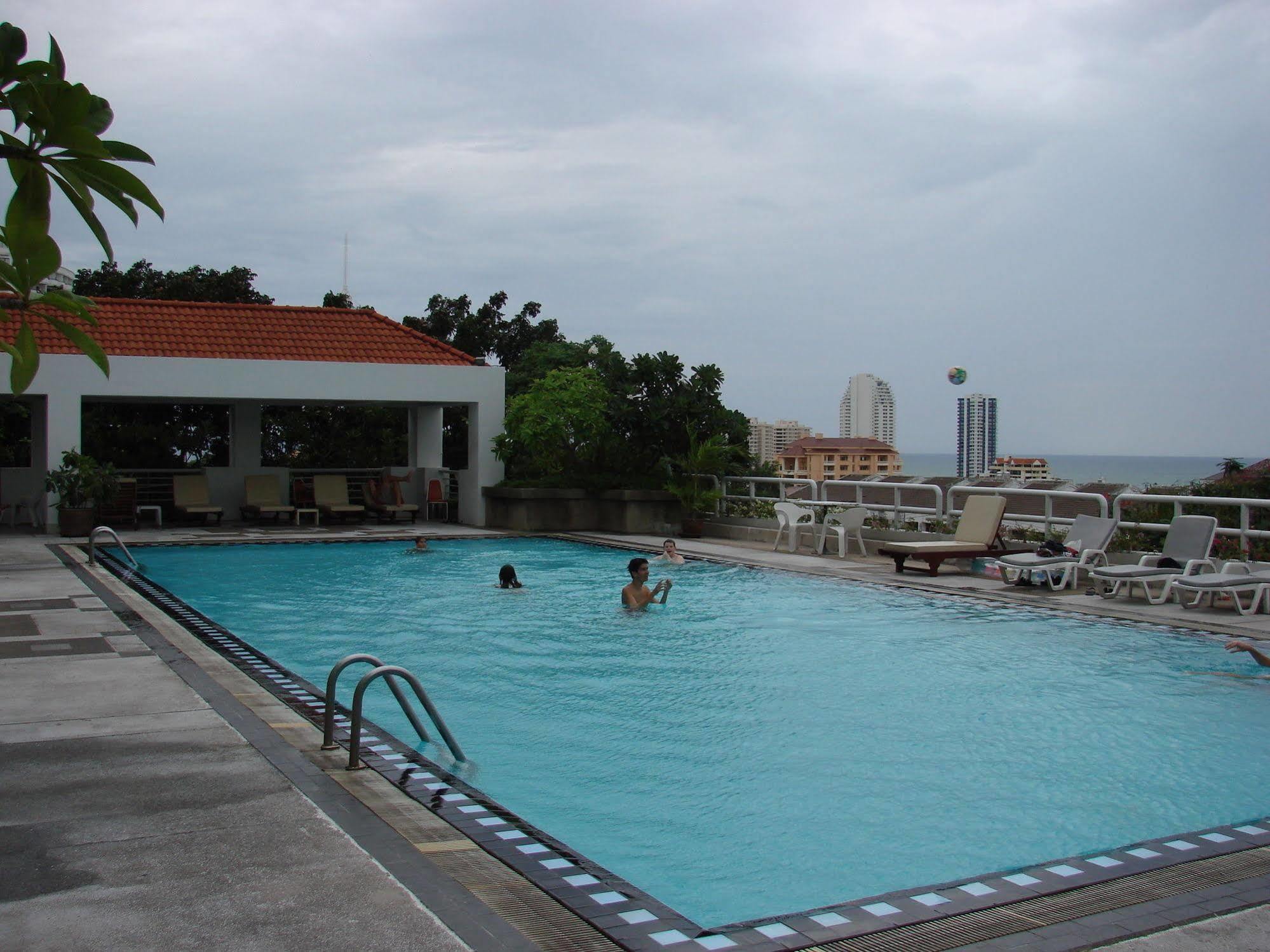 Abricole At Pattaya Hill Daire Dış mekan fotoğraf