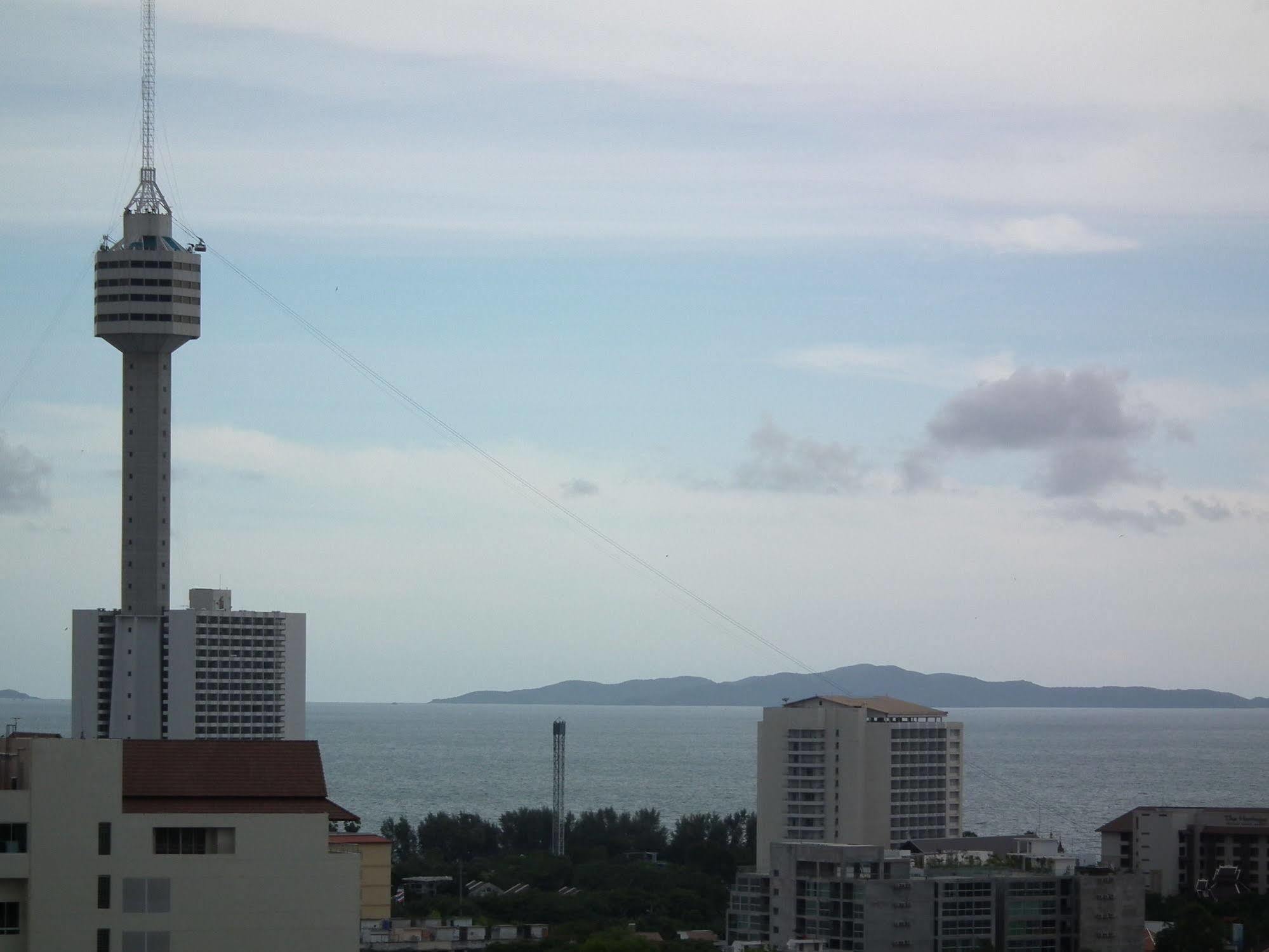 Abricole At Pattaya Hill Daire Dış mekan fotoğraf